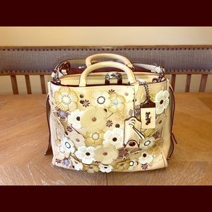 ‼️SOLD‼️✨Coach 1941 Rogue Pebble Leather Tea Rose✨